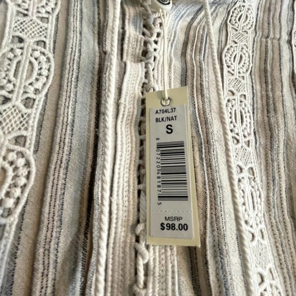 Max Studio NWT Lace Front boho blouse with balloon sleeves size Small - Picture 3 of 5